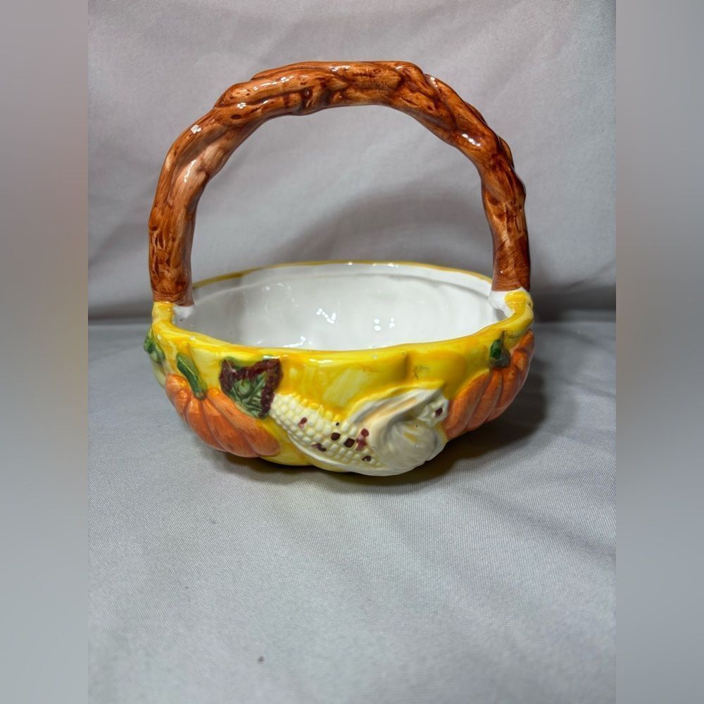 6” Pumpkin  Fall Ceramic Candy Treat Basket with Twisted Handle EPC